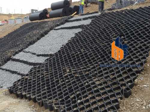 Geokrata do zabezpieczenia i wzmocnienia skarpy