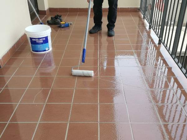 Bezbarwna powłoka uszczelniająca