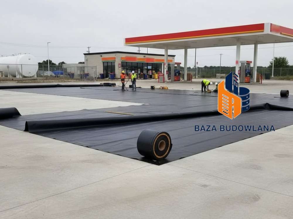 Modernizacja bez przestojów: Szybkie uszczelnianie tac ociekowych geomembraną PEHD