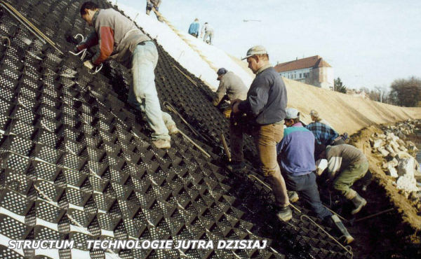 geoweb.07.budowa.parkingow.jpg